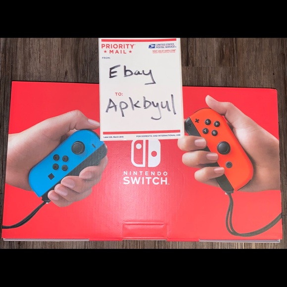 NEW Nintendo Switch Console 32GB V2 red Joy-con - Picture 6 of 6